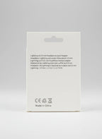 Pop-up Lightning headphone adapter for iPhone XS to 13 box back view